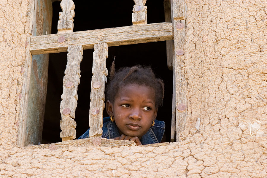 85   Girl from Djenne